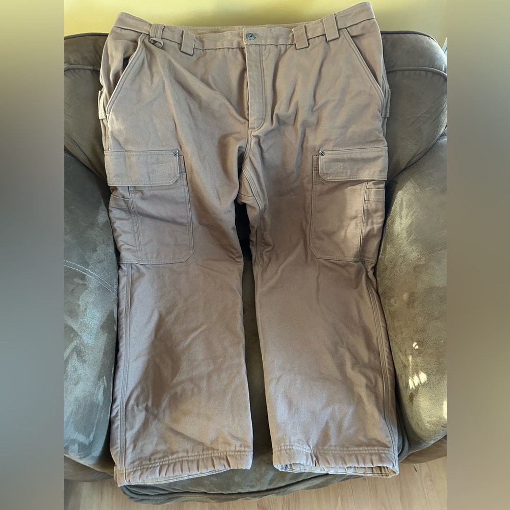 Fully fleece-lined Duluth 46x30 light brown jeans/ cargo pants